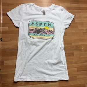 Aspen, Colorado ski graphic Tshirt size 10/12, white cotton